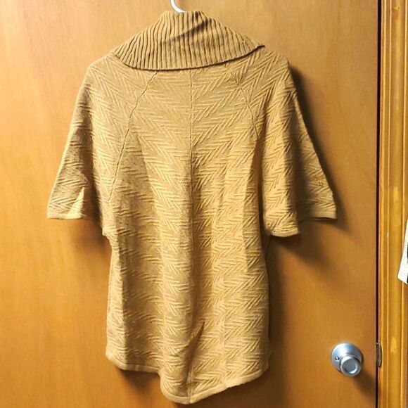 Dana Buchman sweater, medium - Picture 5 of 5